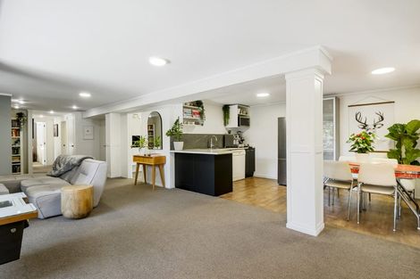 Photo of property in 8 Poaka Place, Beach Haven, Auckland, 0626