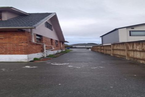 Photo of property in 48 Taikata Road, Te Atatu Peninsula, Auckland, 0610