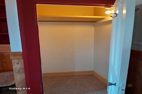 Photo of property in 51 Ellesmere Street, Ravensbourne, Dunedin, 9022