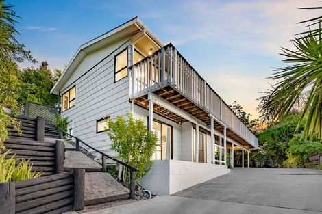 Photo of property in 14 Awaruku Road, Torbay, Auckland, 0630