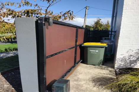 Photo of property in 38a Links Road, New Lynn, Auckland, 0600