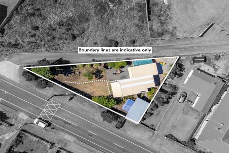 Photo of property in 6 Rangiuru Road, Otaki Beach, Otaki, 5512