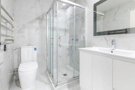Photo of property in 8c Kent Road, Manurewa, Auckland, 2102