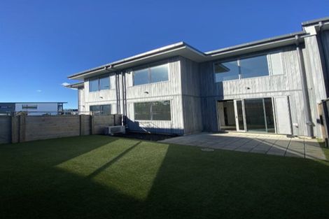 Photo of property in 7 Gunn Way, Hobsonville, Auckland, 0616