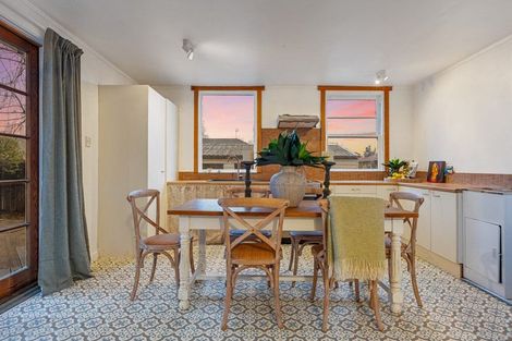 Photo of property in 2/650 Barbadoes Street, Edgeware, Christchurch, 8013