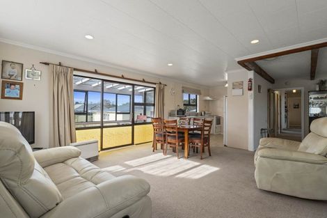 Photo of property in 82 High Street, Eltham, 4322