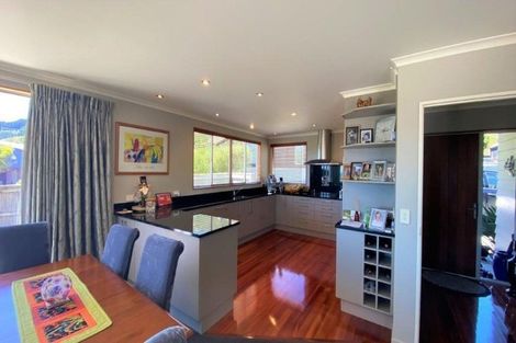 Photo of property in 25 Nyhane Drive, Ligar Bay, Takaka, 7183
