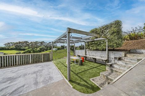 Photo of property in 22b Saint Ives Grove, Whalers Gate, New Plymouth, 4310