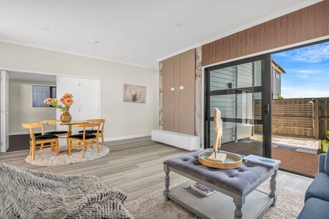Photo of property in 2b Mayflower Close, Mangere East, Auckland, 2024