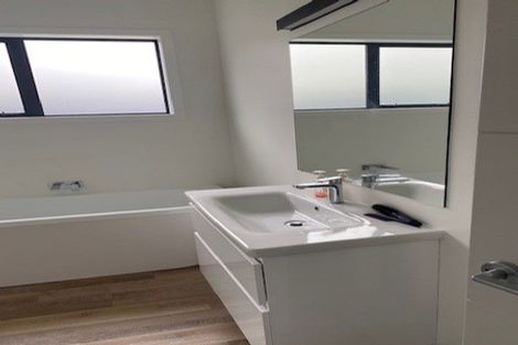 Photo of property in 7 Hopkirk Avenue, Wallaceville, Upper Hutt, 5018