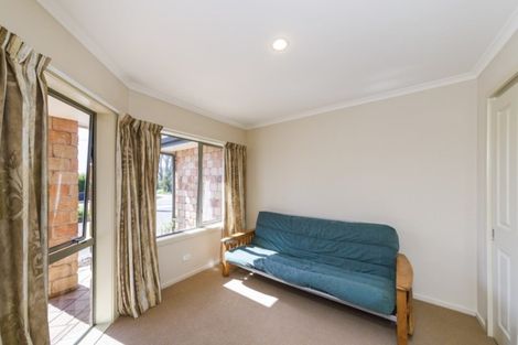 Photo of property in 5 Wilson Street, Bulls, 4818