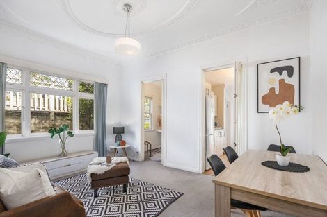 Photo of property in 34 Mckinley Crescent, Brooklyn, Wellington, 6021