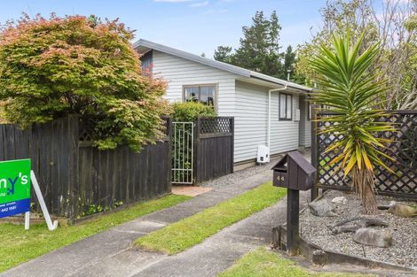 Photo of property in 44 Omapere Street, Whitby, Porirua, 5024