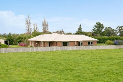 Photo of property in 268 Hughes Line, West Taratahi, Masterton, 5887