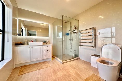 Photo of property in 84 Mettam Drive, Swanson, Auckland, 0614