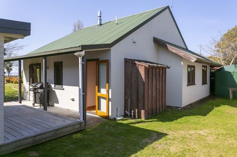 Photo of property in 14 Motuoapa Esplanade, Motuoapa, 3382