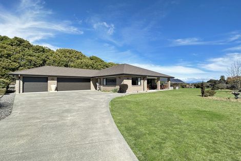 Photo of property in 12 Lacebark Drive, Kinloch, Taupo, 3377