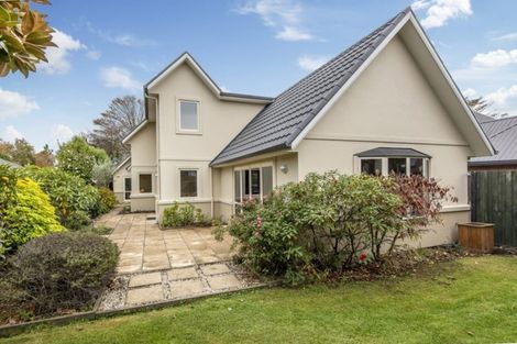 Photo of property in 43 Memorial Avenue, Ilam, Christchurch, 8053