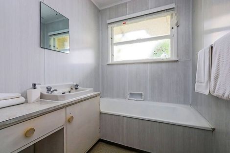 Photo of property in 2/707 York Street, Mahora, Hastings, 4120