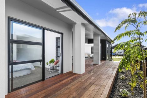 Photo of property in 22 Hanlow Place, Pyes Pa, Tauranga, 3112