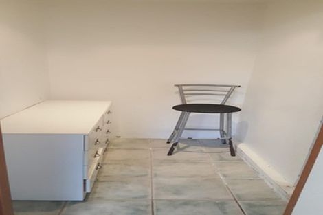 Photo of property in 98 Salamanca Road, Sunnynook, Auckland, 0620