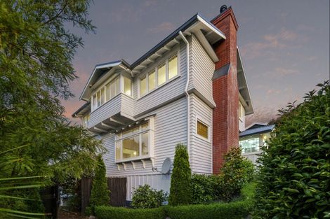 Photo of property in 7 Hackthorne Road, Cashmere, Christchurch, 8022