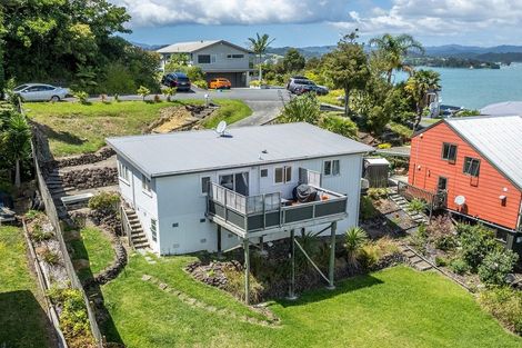 Photo of property in 13 Binnie Street, Paihia, 0200