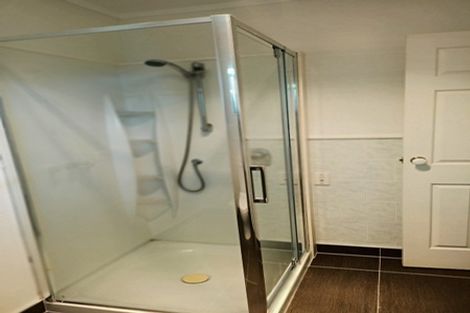 Photo of property in 27 Rushgreen Avenue, Pahurehure, Papakura, 2113