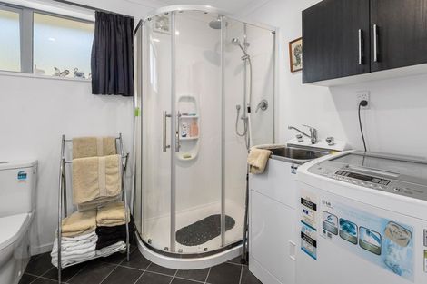 Photo of property in 33 Wairau Road, Picton, 7220