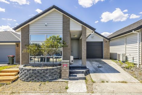 Photo of property in 8 Moho Lane, Takanini, 2112