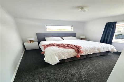 Photo of property in 3 Huia Place, Levin, 5510