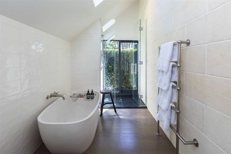 Photo of property in 15b Waiwetu Street, Fendalton, Christchurch, 8052