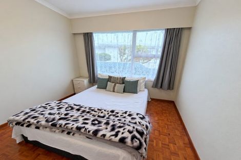 Photo of property in 10 Rosebank Avenue, Avalon, Lower Hutt, 5011