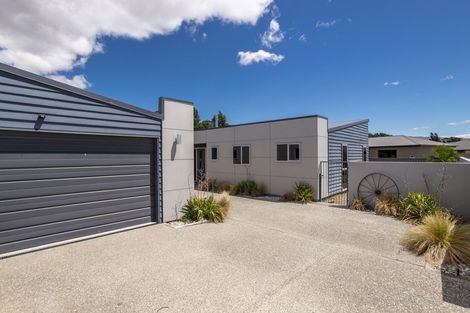 Photo of property in 7 Walnut Grove, Alexandra, 9320