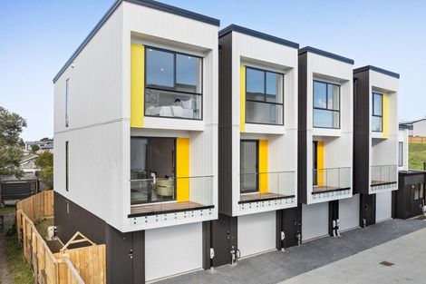 Photo of property in 6/18 Hetherington Road, Ranui, Auckland, 0612