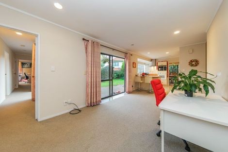 Photo of property in 11 Chiania Place, Somerville, Auckland, 2014