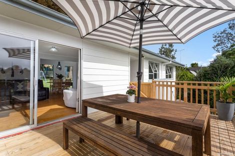 Photo of property in 76 Awaruku Road, Torbay, Auckland, 0630