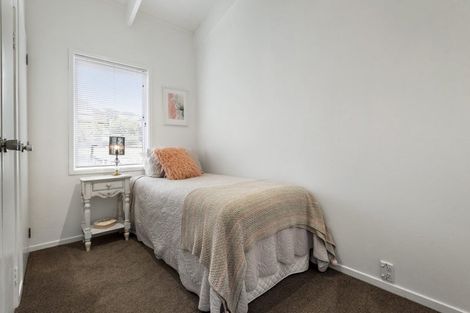 Photo of property in 7 Hume Drive, Hillcrest, Auckland, 0627