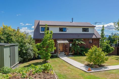 Photo of property in 74 Kinmont Crescent, Kinmont Park, Mosgiel, 9024