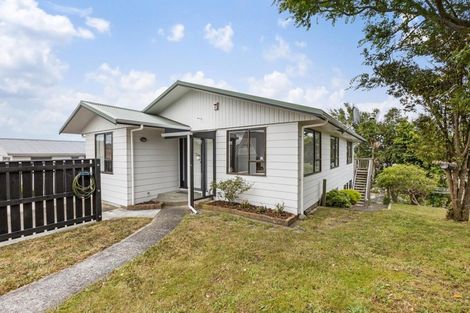 Photo of property in 10 Toporoa View, Ascot Park, Porirua, 5024