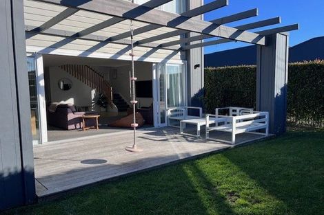 Photo of property in 9 Tahapa Crescent, Meadowbank, Auckland, 1072