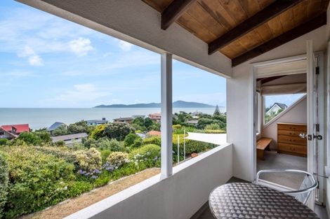 Photo of property in 138-142 Rosetta Road, Raumati South, Paraparaumu, 5032