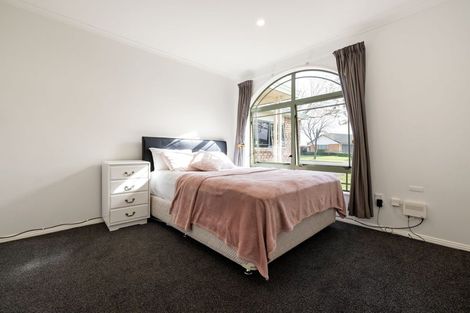 Photo of property in 6 Bouverie Crescent, Flagstaff, Hamilton, 3210