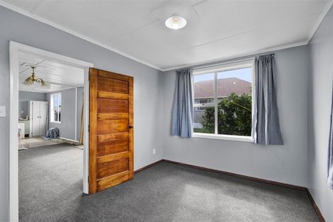 Photo of property in 44 Hussey Street, Waverley, 4510