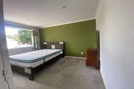 Photo of property in 12 Awakino Place, Manurewa, Auckland, 2102