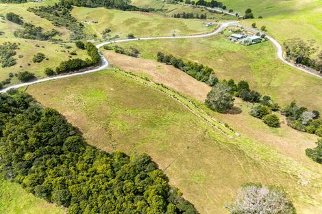 Photo of property in 135 Central Road, Mareretu, Maungaturoto, 0571