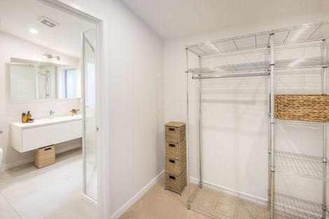 Photo of property in 29a Stanley Point Road, Stanley Point, Auckland, 0624