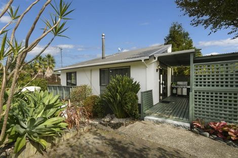 Photo of property in 77 Resolution Road, Welcome Bay, Tauranga, 3112
