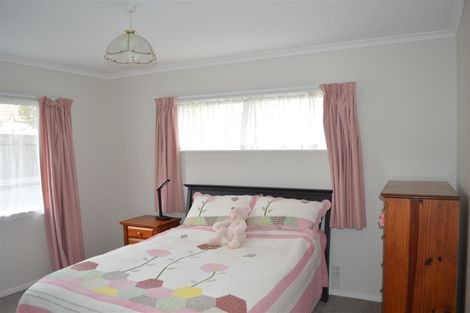 Photo of property in 47 Palmcrest Grove, Highland Park, Auckland, 2010