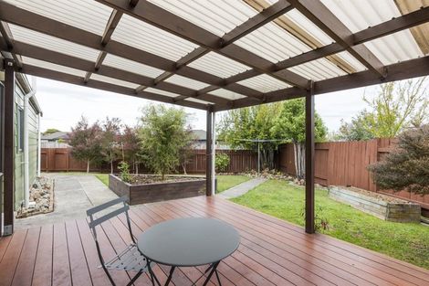 Photo of property in 1 Lydia Place, Kelvin Grove, Palmerston North, 4414